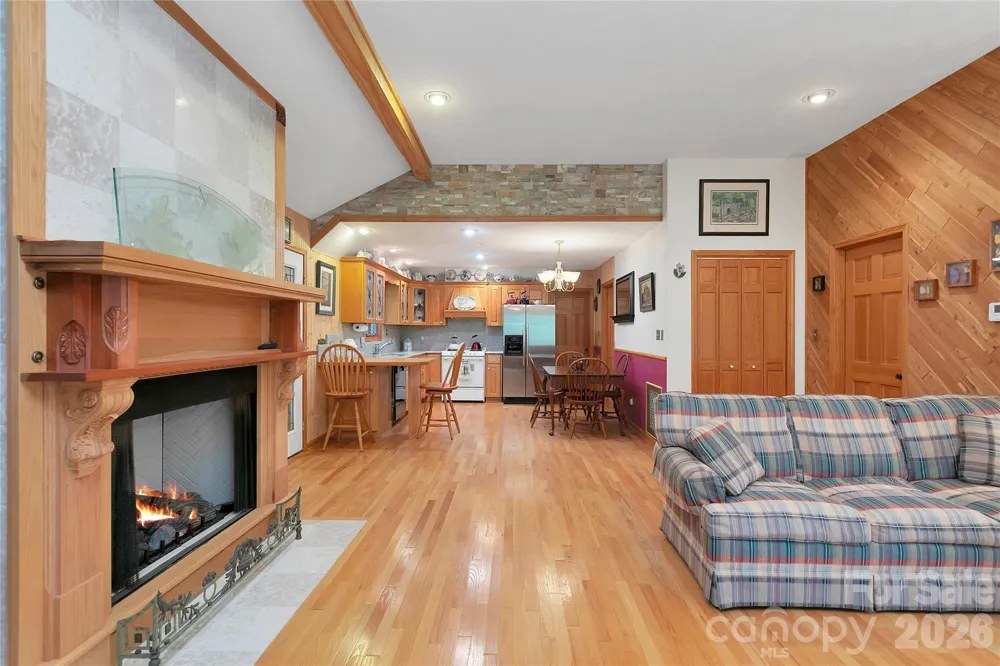 275 Hubbard Hollow Road Rosman, NC 28772