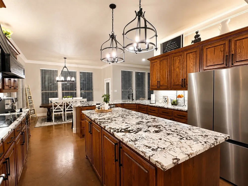7204 Montgomery Road Midlothian, TX 76065