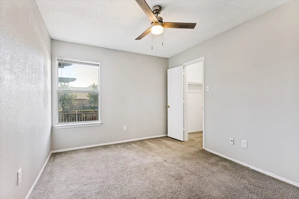 6124 Nelson Terrace Watauga, TX 76148