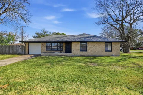 612 Sunset Lane