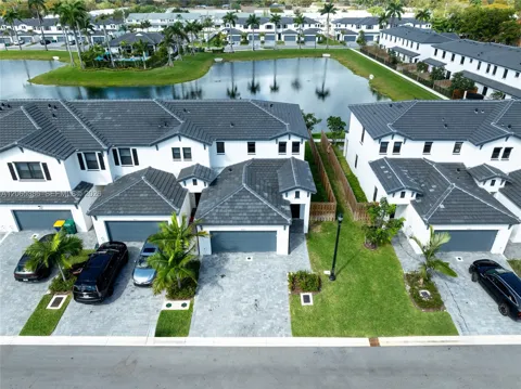 4973 Peacock Way #5838