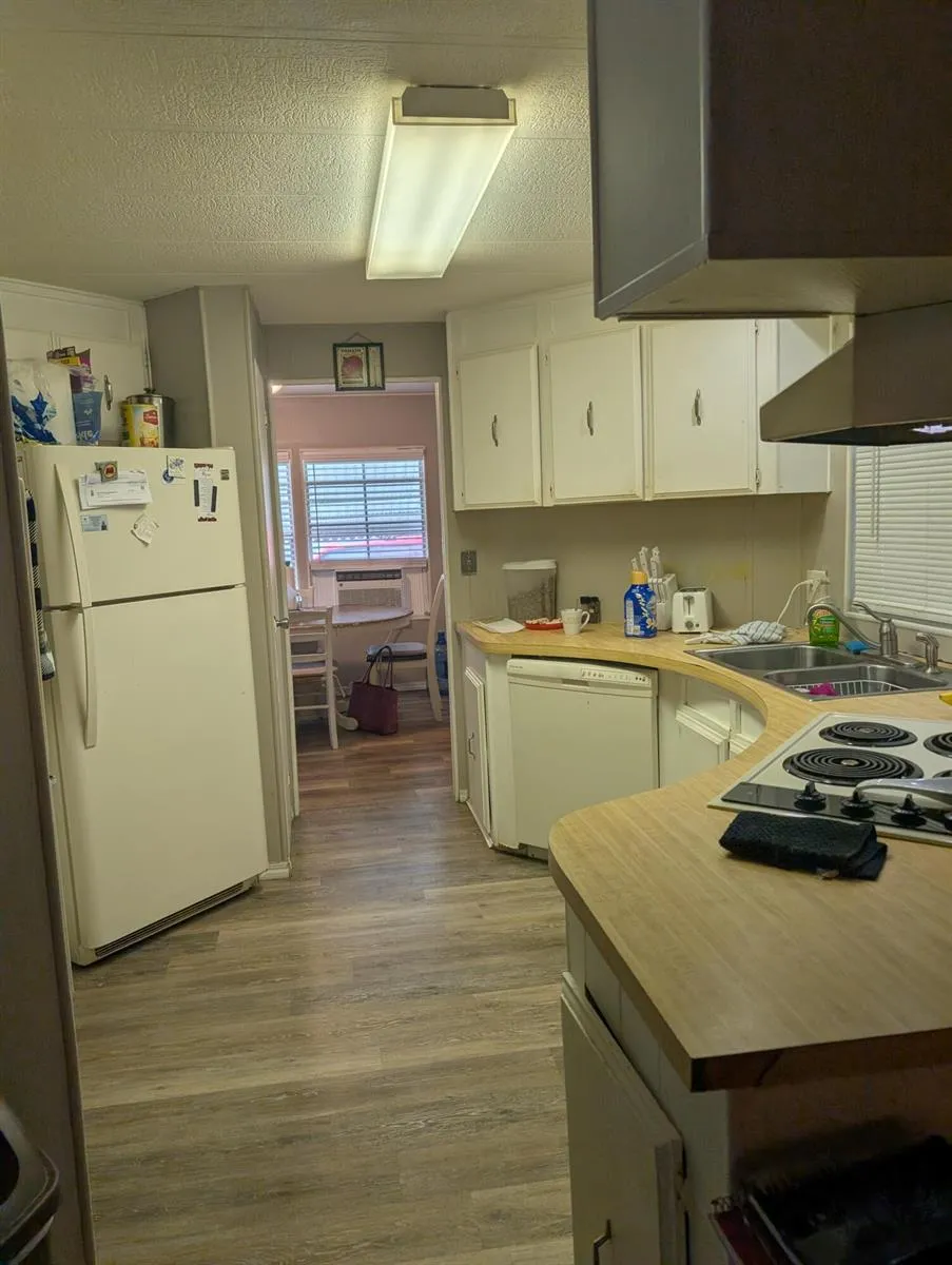 32 Manor Drive Fort Pierce, FL 34982