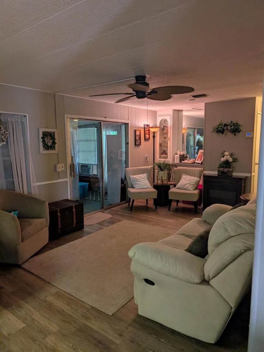 32 Manor Drive Fort Pierce, FL 34982