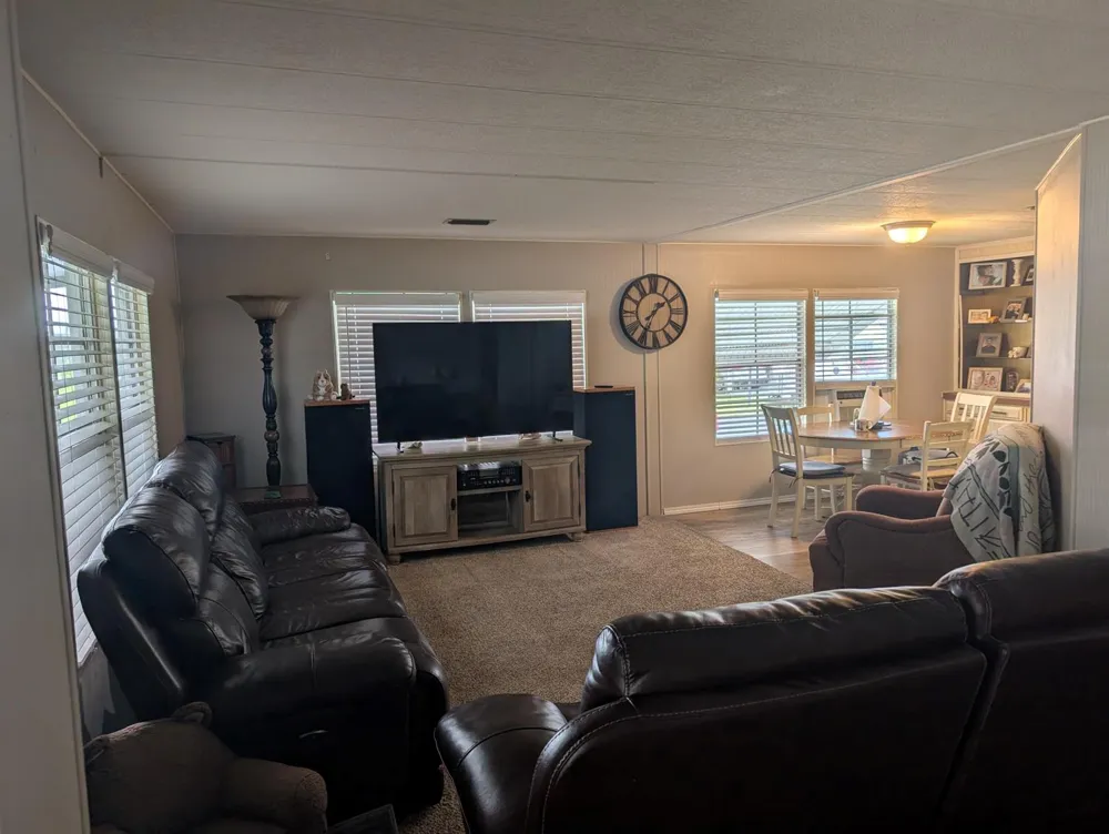 32 Manor Drive Fort Pierce, FL 34982