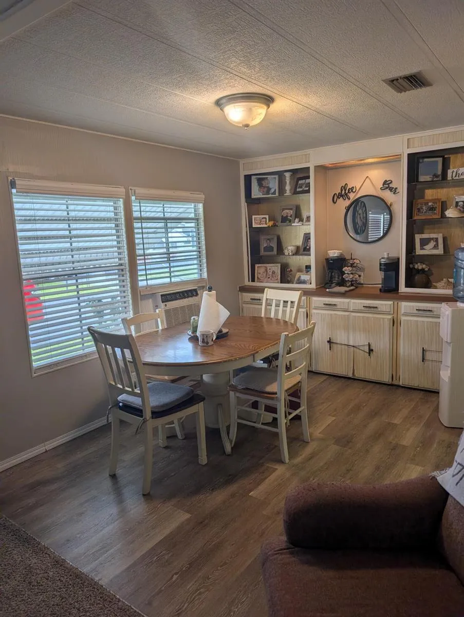 32 Manor Drive Fort Pierce, FL 34982