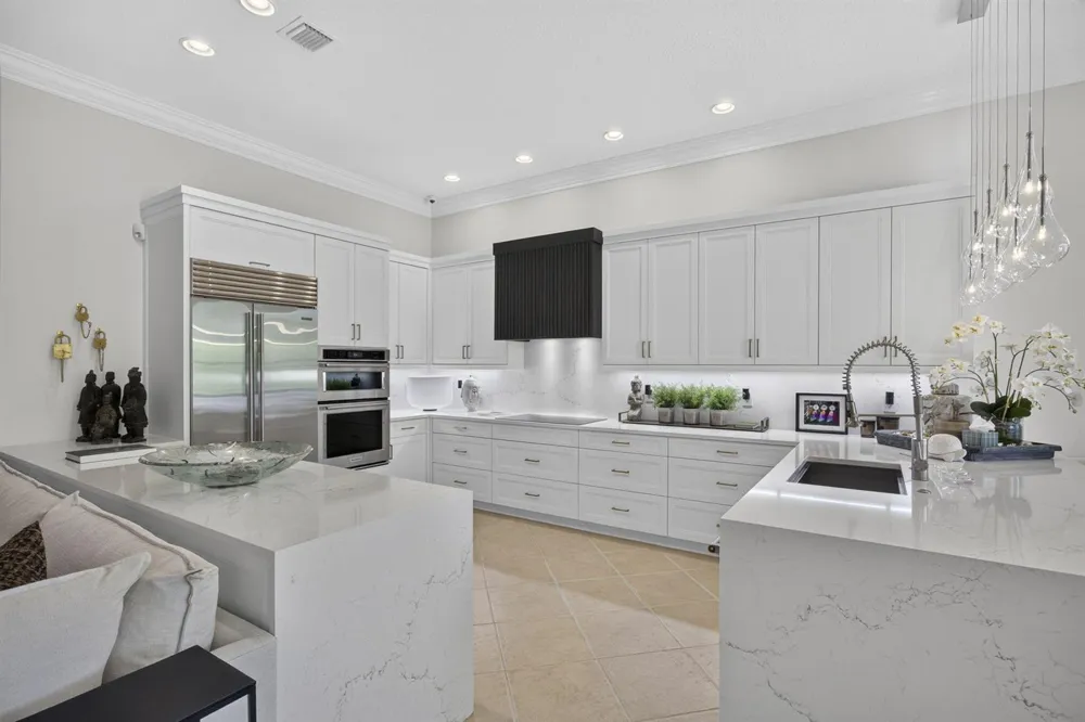 9469 Via Elegante Wellington, FL 33411