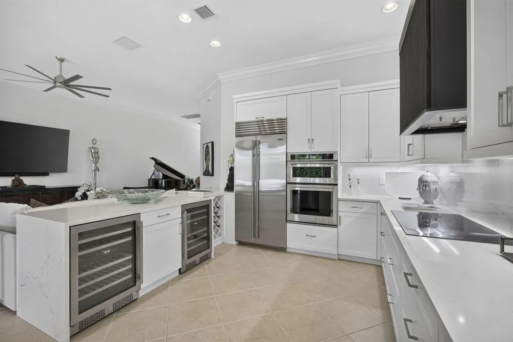 9469 Via Elegante Wellington, FL 33411