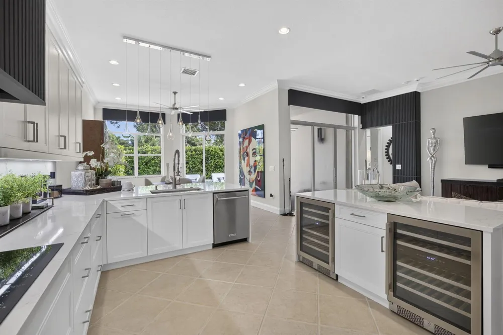 9469 Via Elegante Wellington, FL 33411