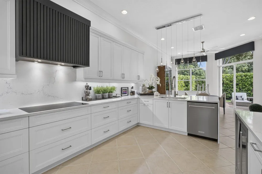 9469 Via Elegante Wellington, FL 33411