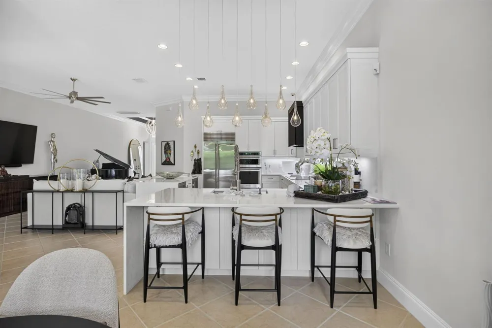 9469 Via Elegante Wellington, FL 33411