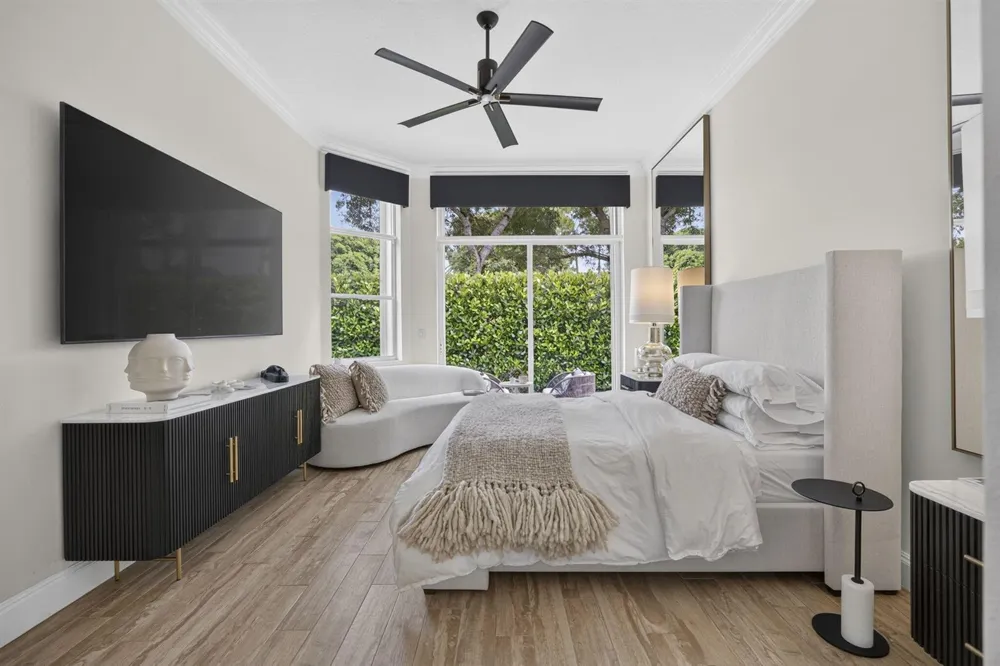 9469 Via Elegante Wellington, FL 33411