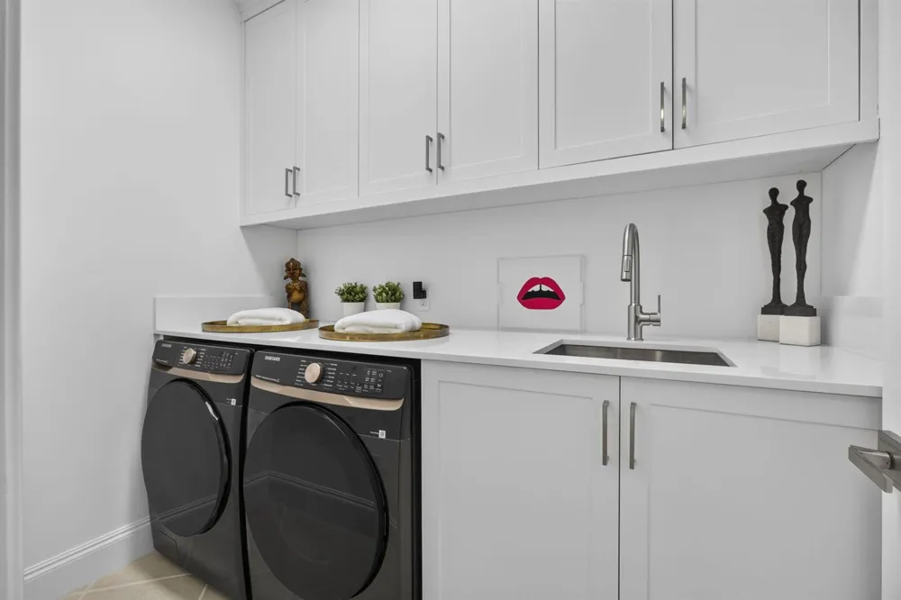 9469 Via Elegante Wellington, FL 33411