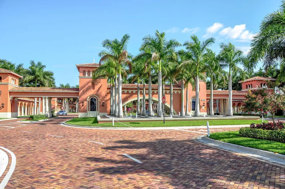 9469 Via Elegante Wellington, FL 33411