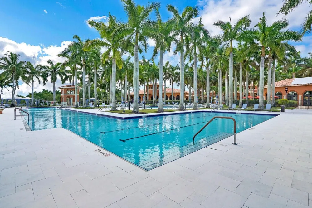 9469 Via Elegante Wellington, FL 33411