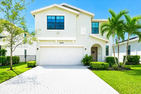 6018 Henderson Way #1