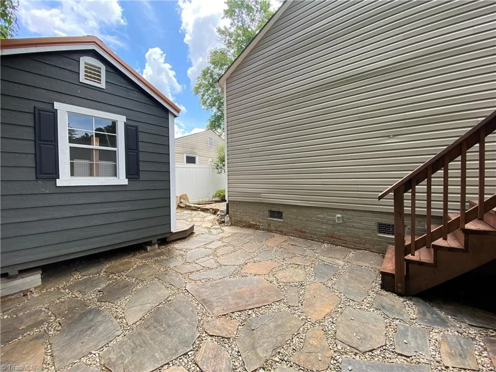 203 Shawnee Street Winston-Salem, NC 27127