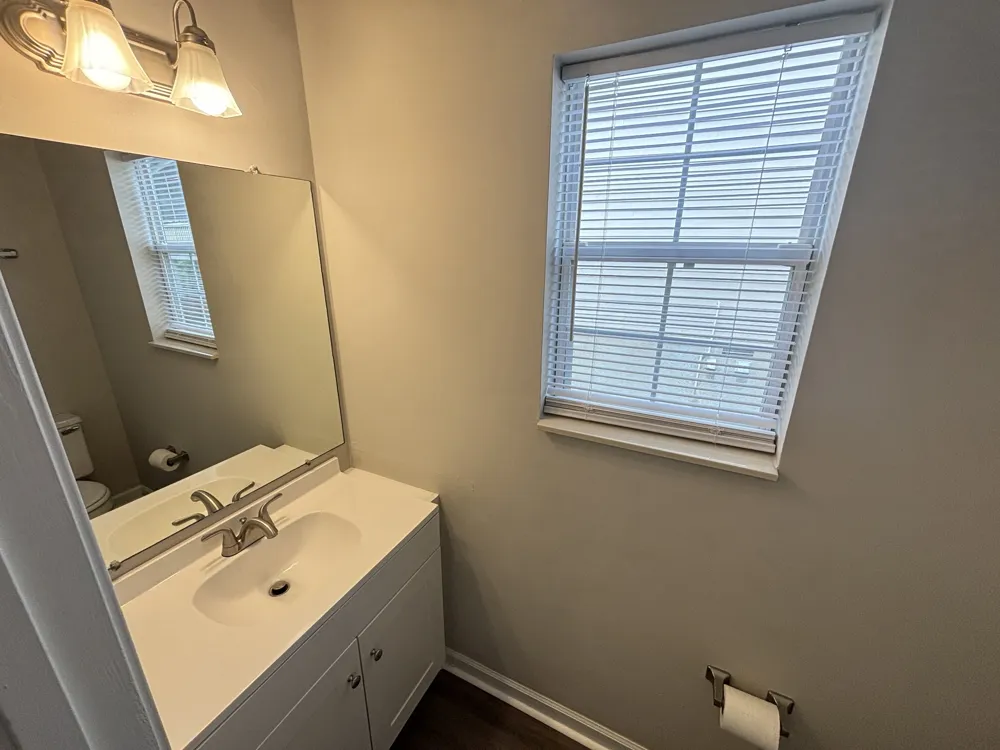 5907 Colchester Dr Hermitage, TN 37076
