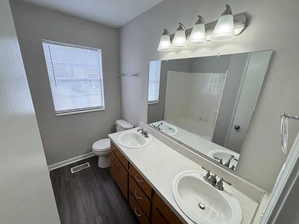 5907 Colchester Dr Hermitage, TN 37076