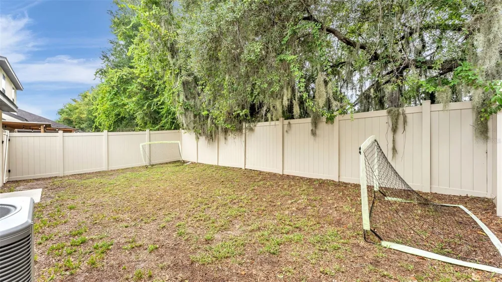 6302 MANITOBA DRIVE Lakeland, FL 33805