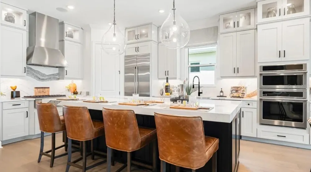 7391 MOONBEAM AVENUE Sarasota, FL 34241