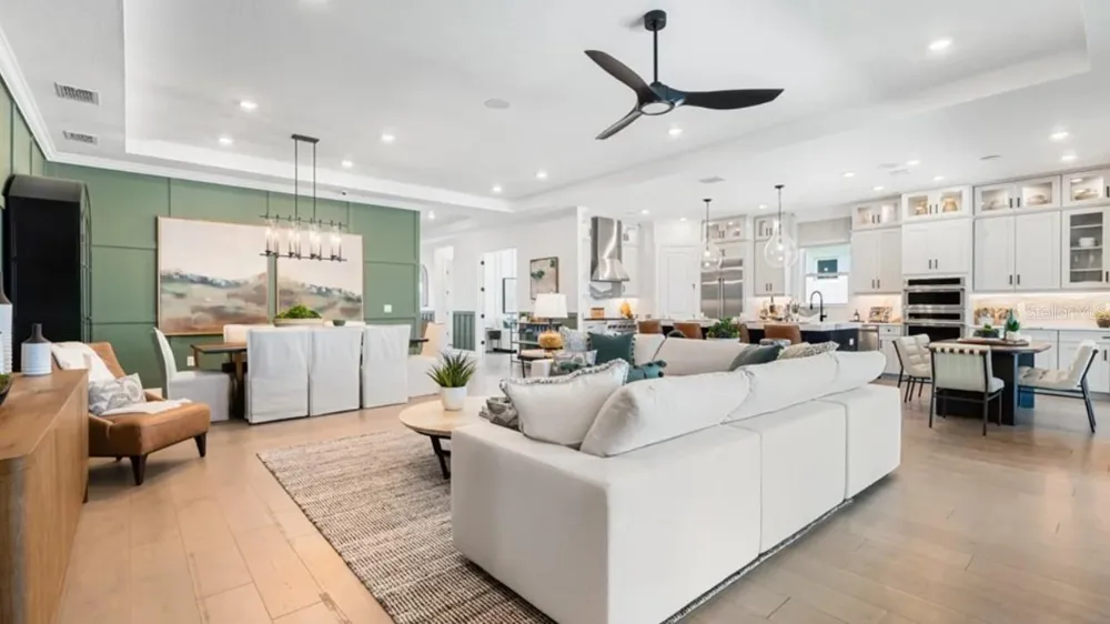 7391 MOONBEAM AVENUE Sarasota, FL 34241
