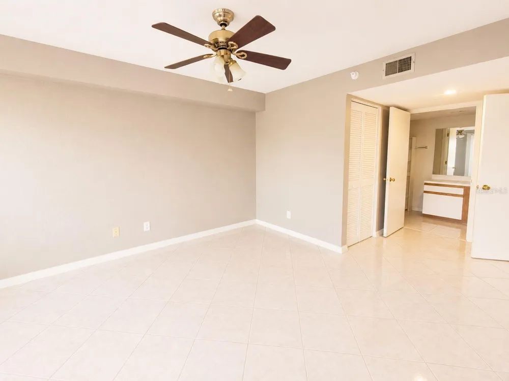 2323 FEATHER SOUND DRIVE #205 Clearwater, FL 33762