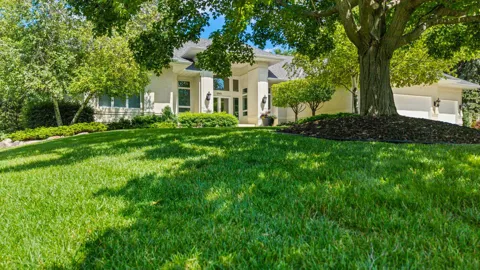 6985 Howard Lane