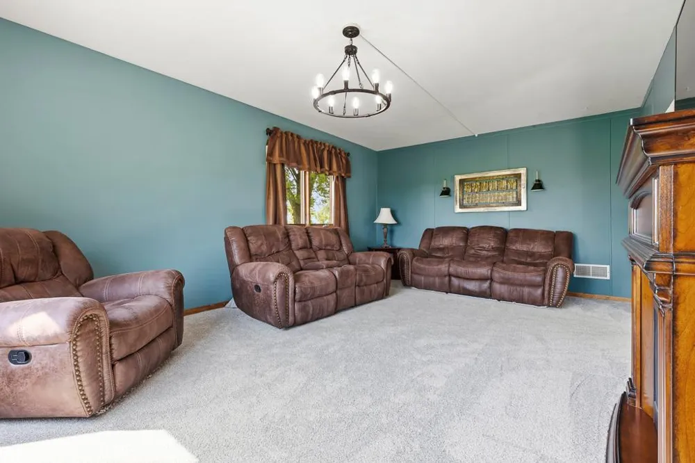 1683 390th Street Cottonwood, MN 56229