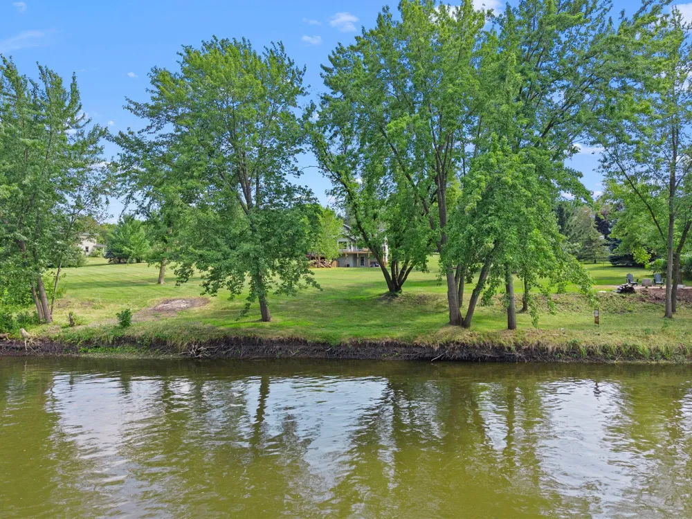 30306 109th Avenue Hanover, MN 55341