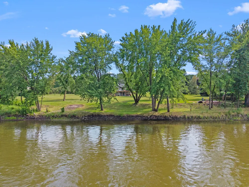 30306 109th Avenue Hanover, MN 55341