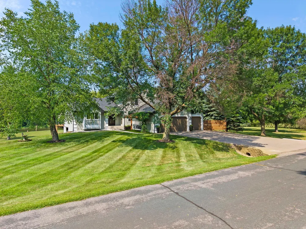 30306 109th Avenue Hanover, MN 55341