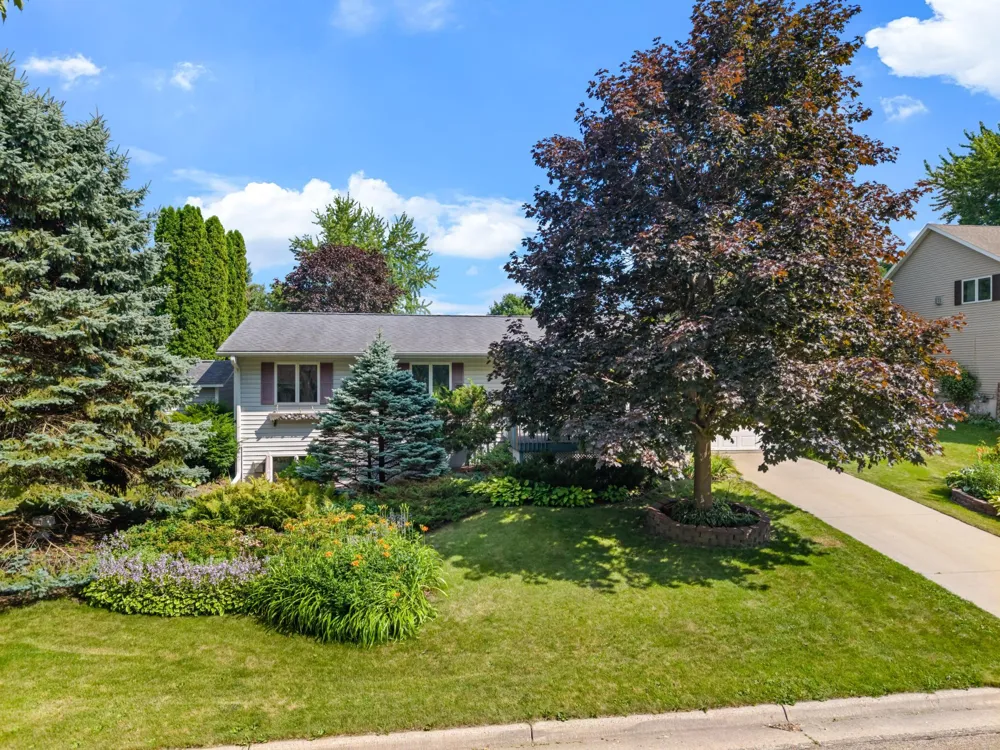 708 Sprague Street Caledonia, MN 55921