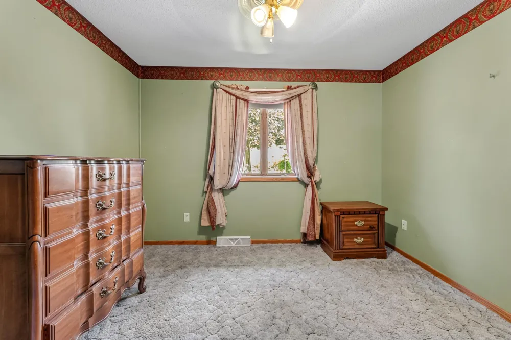 708 Sprague Street Caledonia, MN 55921