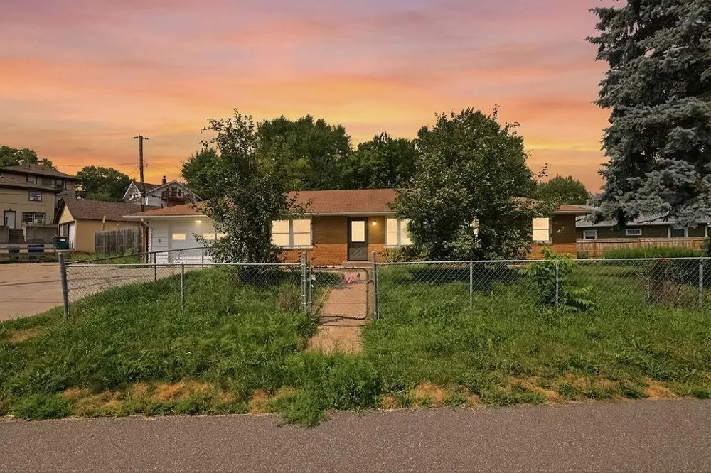 961 37th Avenue NE Columbia Heights, MN 55421