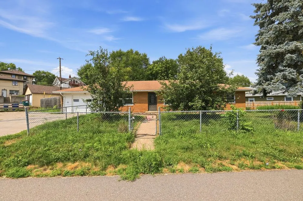 961 37th Avenue NE Columbia Heights, MN 55421