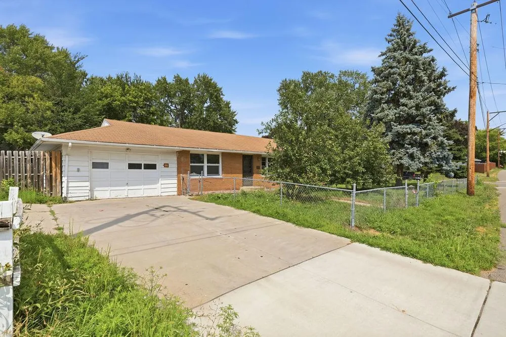 961 37th Avenue NE Columbia Heights, MN 55421