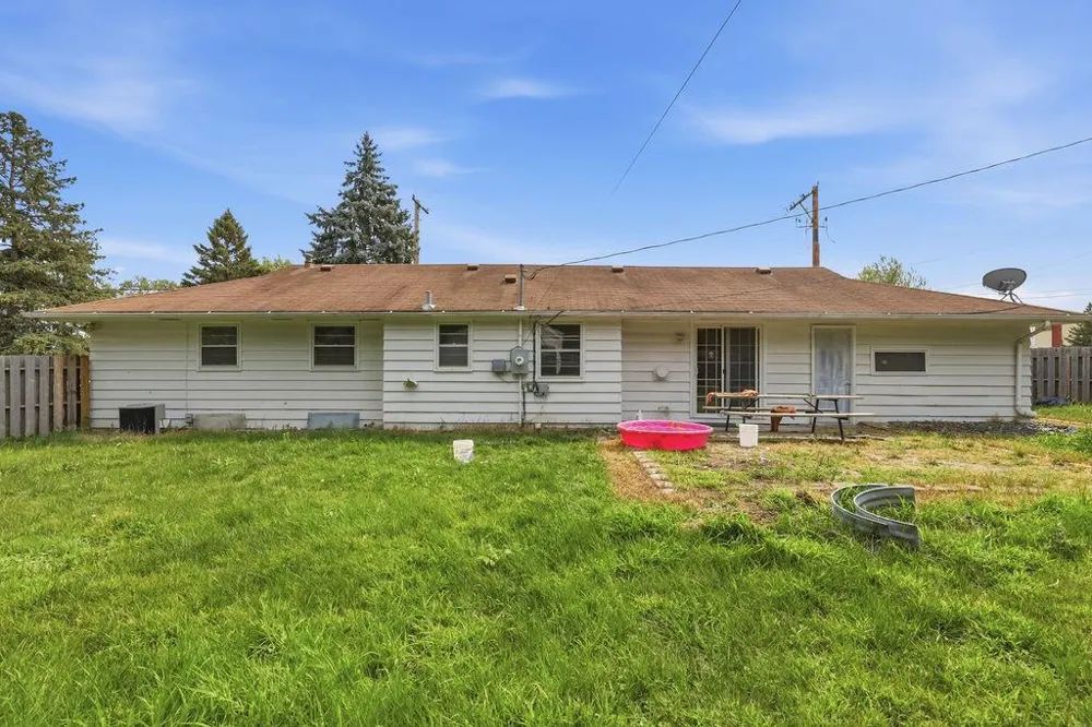 961 37th Avenue NE Columbia Heights, MN 55421