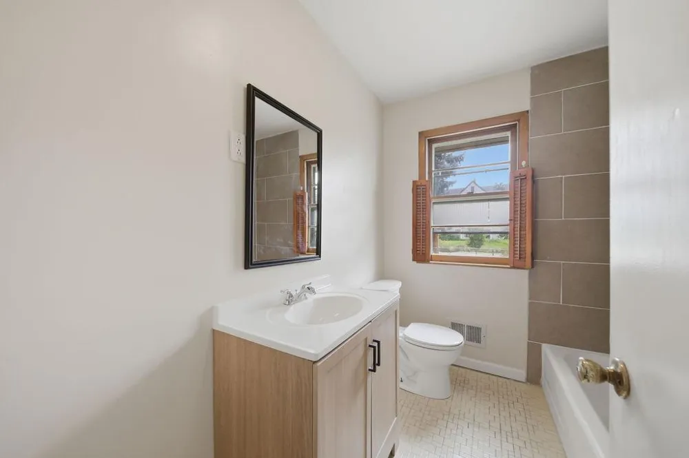 961 37th Avenue NE Columbia Heights, MN 55421