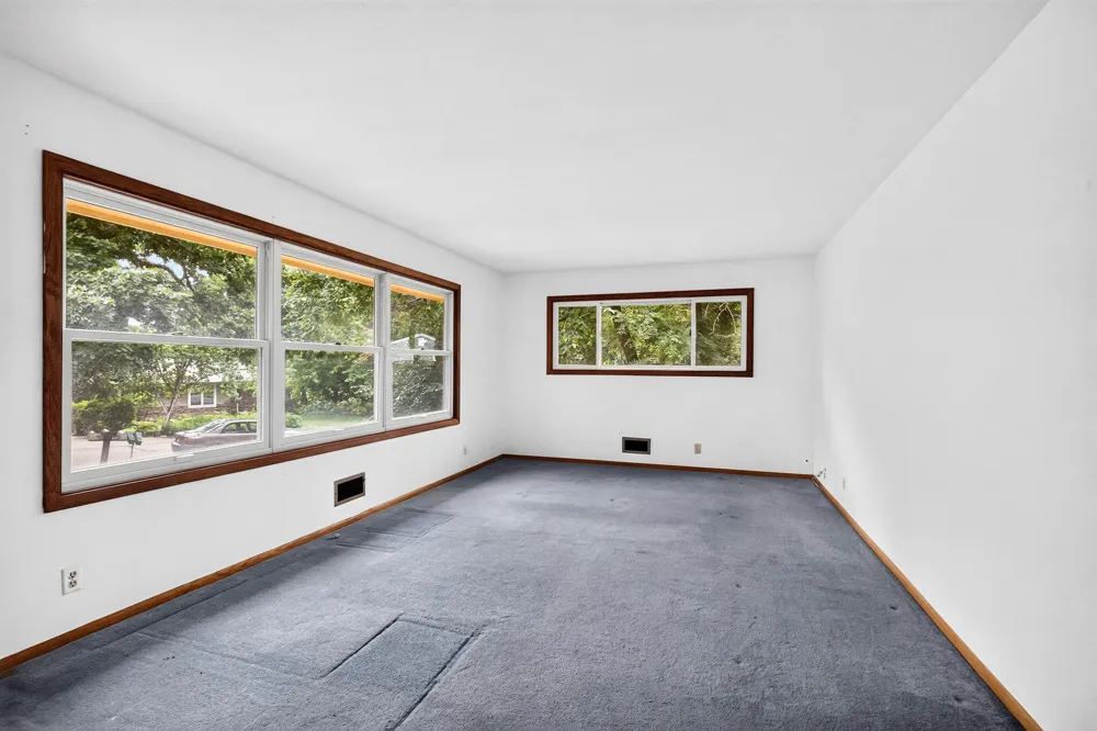 5690 Echo Road Excelsior, MN 55331