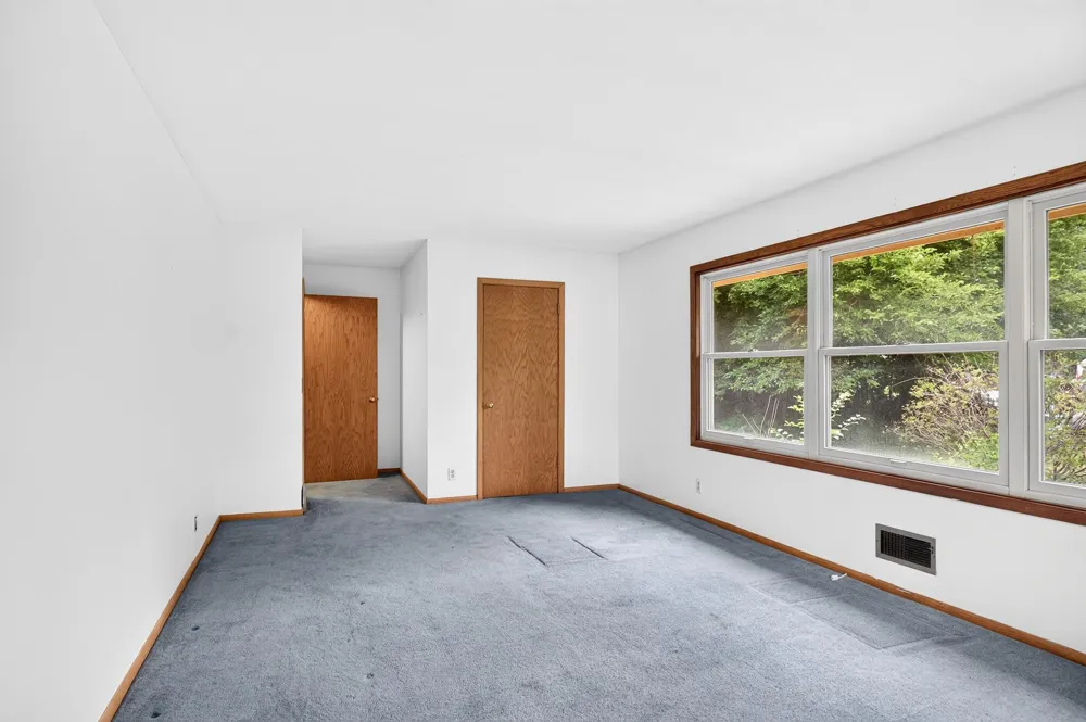 5690 Echo Road Excelsior, MN 55331
