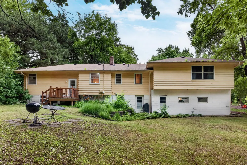 5690 Echo Road Excelsior, MN 55331