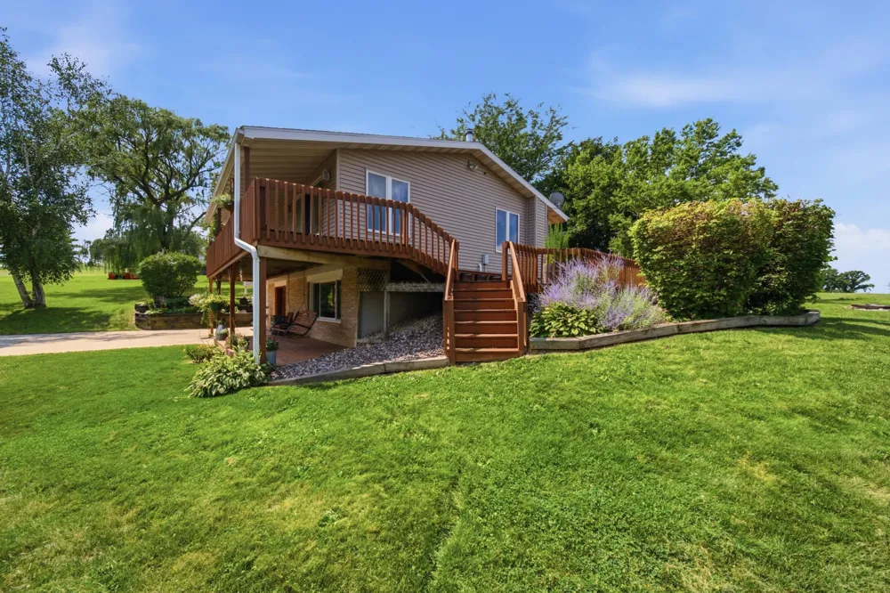 1015 Ridge Road S Preston, MN 55965