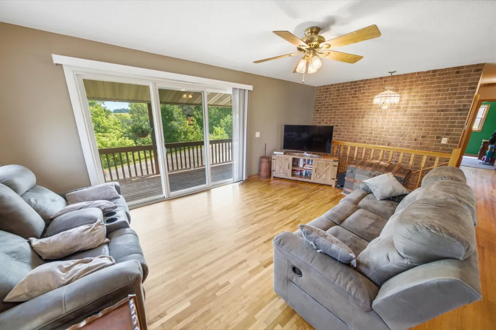 1015 Ridge Road S Preston, MN 55965