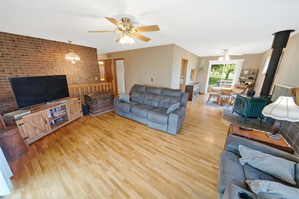 1015 Ridge Road S Preston, MN 55965