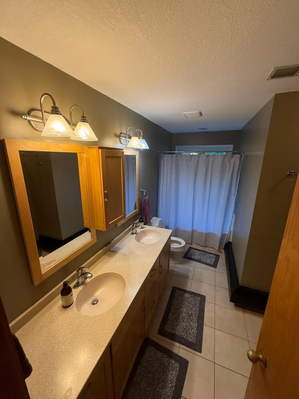 2508 Knoll Circle Maplewood, MN 55109