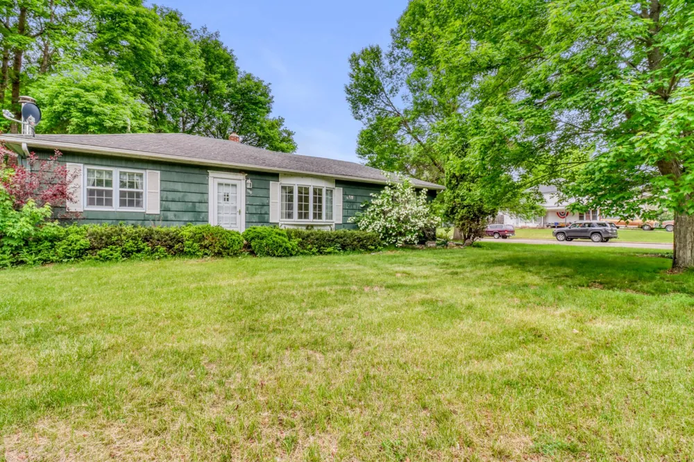 1510 Lynn Avenue Detroit Lakes, MN 56501