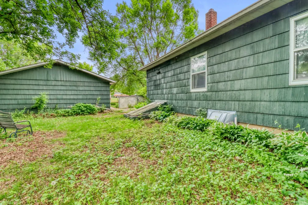 1510 Lynn Avenue Detroit Lakes, MN 56501