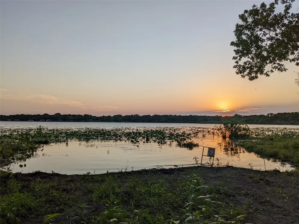 299 Sunset Cove East Tawakoni, TX 75472