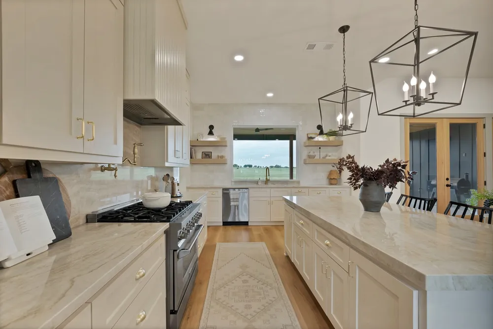 664 County Road 379 Decatur, TX 76234