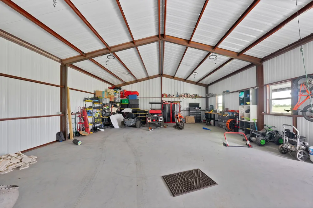 664 County Road 379 Decatur, TX 76234